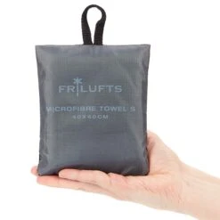 FRILUFTS MICROFIBRE TOWEL - Reisehandtuch Rot 7 FRILUFTS MICROFIBRE TOWEL - Reisehandtuch Rot -Globetrotter Geschaft 5637686095 d microfibre towel frilufts 24