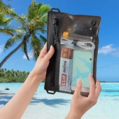 Nite Ize RUNOFF WATERPROOF TRAVEL POUCH - Packbeutel -Globetrotter Geschaft 5637838755 l runoff waterproof travel pouch nite ize 24